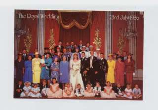 p8163   Prince Andrew & Sarah wedding family group   Royalty postcard 