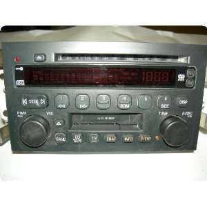  Radio  LESABRE 03 05 AM mono FM stereo cassette CD player 