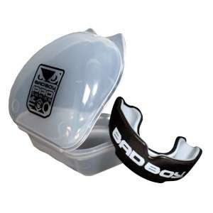 Bad Boy MMA Pro Series Gum Shield Mouth Guard   Black ( with free 