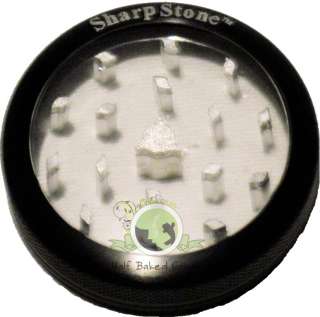 Unlike many other grinders in the market, this grinder has a clear top 
