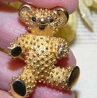 SIGNED BOUCHER & NUMBERED,FAMOUS KNOBBY GOLD VTG.TEDDY BEAR PIN,MINT 