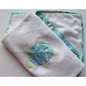  Turtle Twist Hooded Bath Towel 