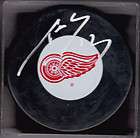 PAVEL DATSYUK AUTOGRAPHED DETROIT RED WINGS PUCK SIGNED