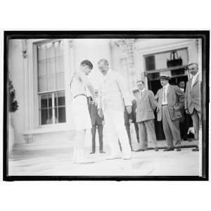   . FRED REED SHAKING HANDS WITH PRESIDENT WILSON 1913