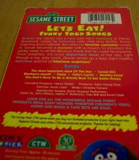 Sesame Street LETS EAT FUNNY FOOD SONGS VHS VIDEO 074644935936  