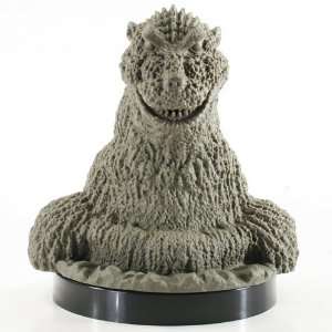  Godzilla Bust   1954 Version (7.5 Figure) Toys & Games