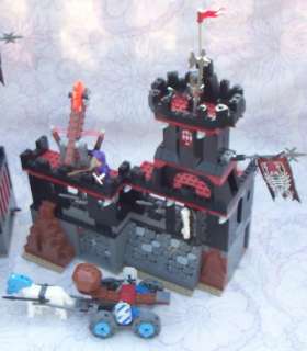 LEGO KNIGHTS KINGDOM 11 VLADEKS DARK FORTRESS 8877  
