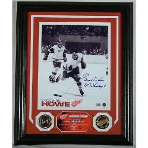   Detroit Red Wings Gordie Howe Autographed Photomint 