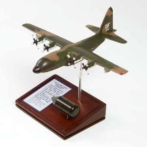  Model Plane/Museum Quality Collectible Handcrafted Military Aircraft 