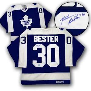   BESTER Toronto Maple Leafs SIGNED Vintage Jersey Sports Collectibles