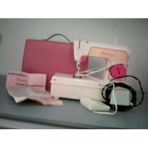VINTAGE     Childs Pink Lockstitch Sewing Machine [Complete in 
