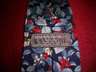 Hunting World Silk Tie Leaves and Berries EUC  